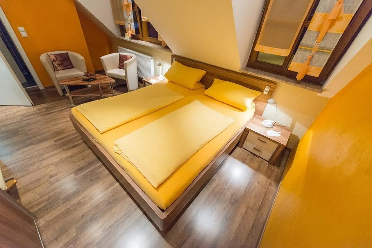 Hotel Weingut Karl Braun Nordheim am Main Affittacamere
